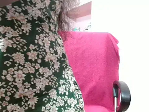 LovingPihu online show from 03.22.25