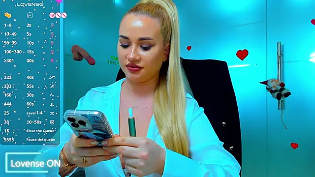 sassy madeline online show from 12.08.24