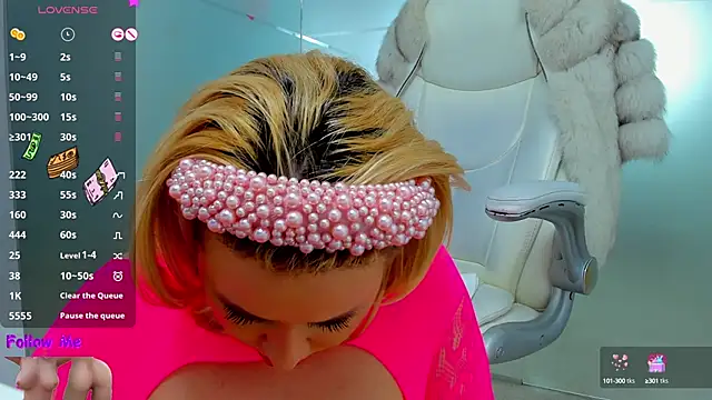 sassy madeline online show from 01.13.25