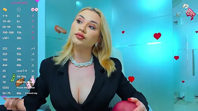 sassy madeline online show from 03.20.25