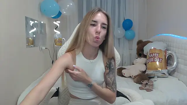DeboraHorny online show from 09.22.25