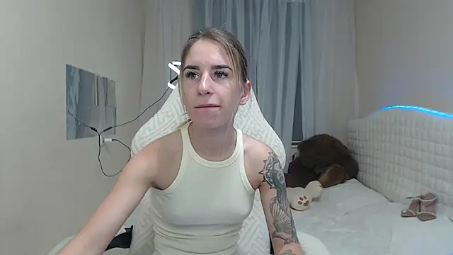 DeboraHorny online show from 11.17.25