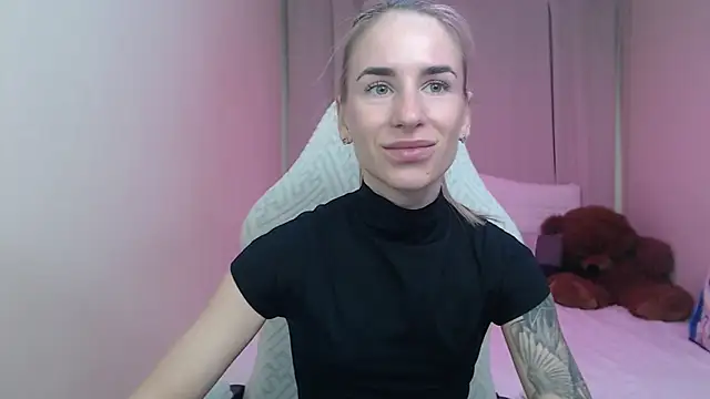 Snapshot of DeboraHorny chatting on 04.27.26 DeboraHorny online show from 04.27.26