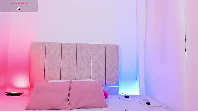 Snapshot of Danny__Smith chatting on 10.29.25 Danny Smith online show from 10.29.25