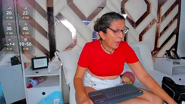 Keyla Milf online show from 01.08.26