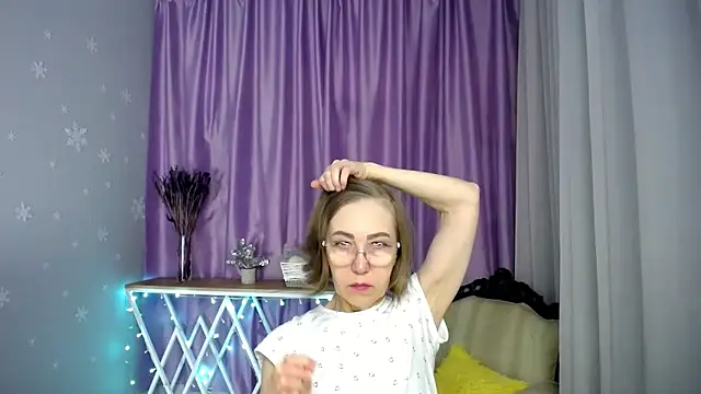 queen a n i online show from 03.25.26