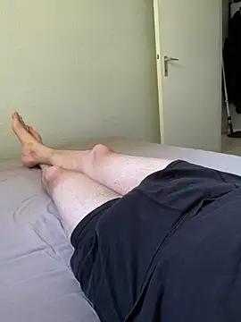 Snapshot of alonglongdidong chatting on 06.22.26 alonglongdidong online show from 06.22.26
