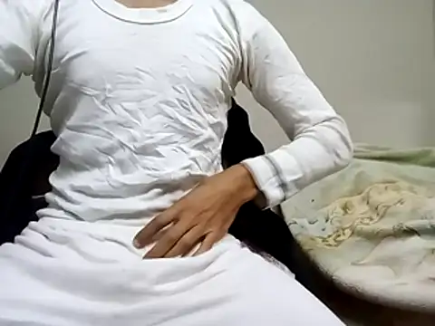 Snapshot of SizeRecall chatting on 12.13.25 SizeRecall online show from 12.13.25