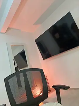 kem hott online show from 10.10.25