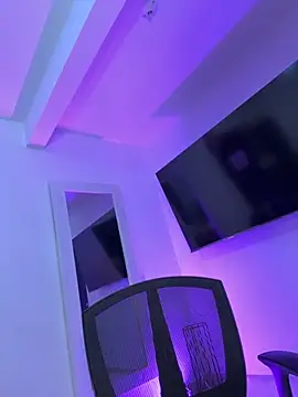 kem hott online show from 10.14.25