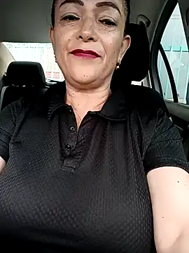 Snapshot of Friendly_2024 chatting on 02.05.25 Friendly 2024 online show from 02.05.25