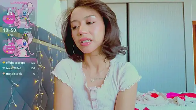 Mia Tin online show from 02.11.25