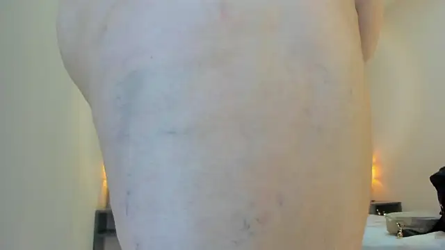 EYMI TOMSOM online show from 10.20.25