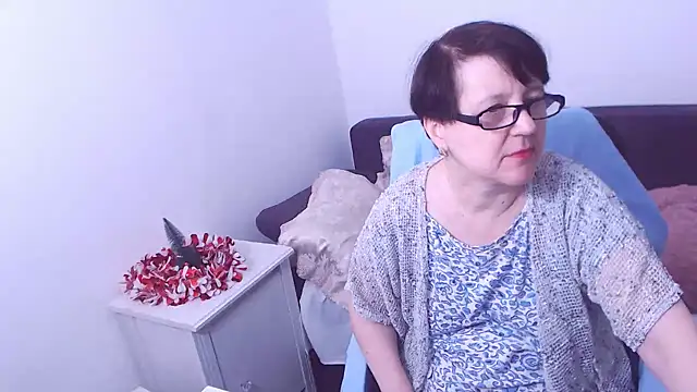 ChristaRose online show from 01.05.25