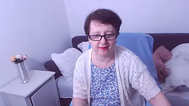 ChristaRose online show from 01.10.25