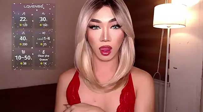 Snapshot of Local_Hoelyx chatting on 02.01.25 Local Hoelyx online show from 02.01.25