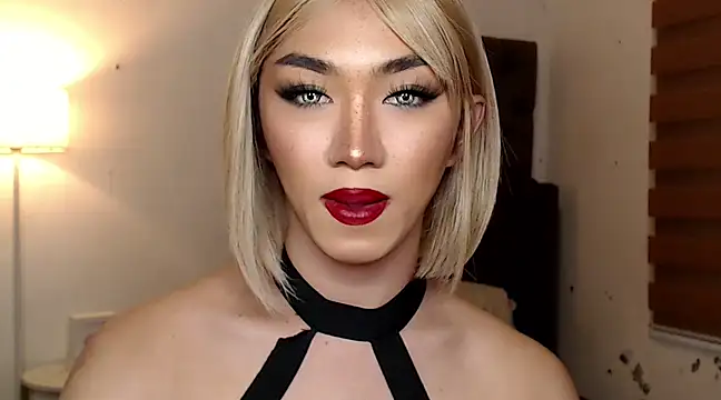 Snapshot of Local_Hoelyx chatting on 03.19.25 Local Hoelyx online show from 03.19.25