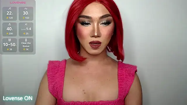 Snapshot of Local_Hoelyx chatting on 10.27.25 Local Hoelyx online show from 10.27.25