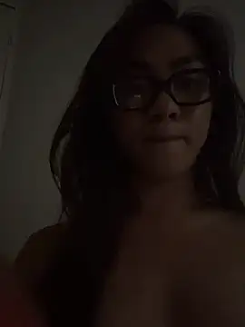 Local Hoelyx online show from 03.06.26