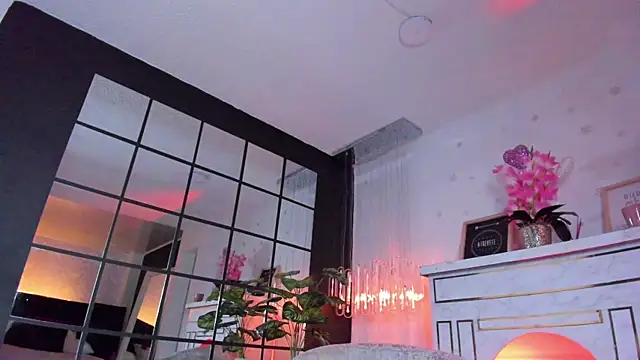  liathompsom09 online show from 03.20.25