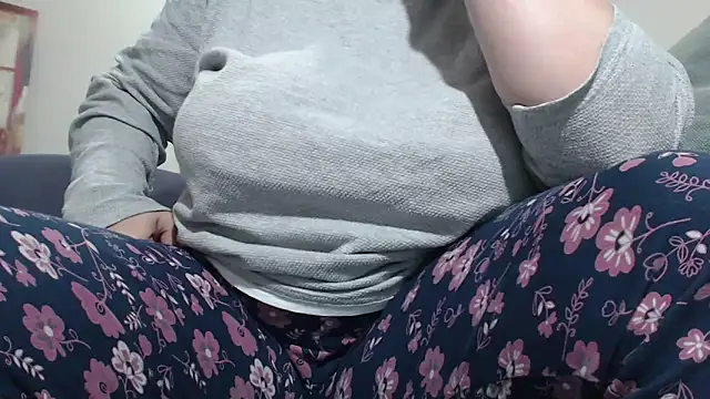 Snapshot of Miss_Lisss chatting on 01.15.25 Miss Lisss online show from 01.15.25