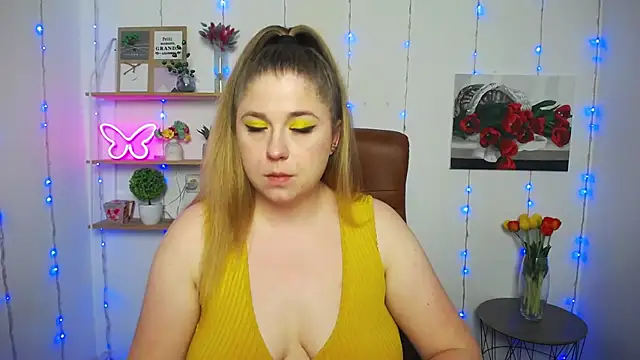 Snapshot of JessikaDaniel chatting on 03.18.25 JessikaDaniel online show from 03.18.25