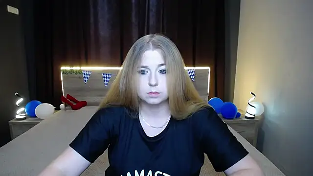 Snapshot of JessikaDaniel chatting on 09.30.25 JessikaDaniel online show from 09.30.25