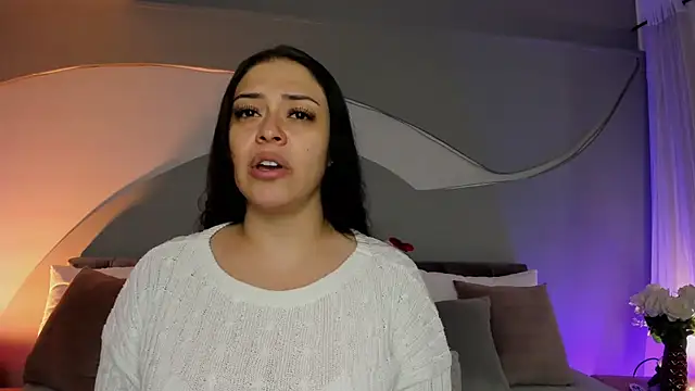 Nicolle W online show from 04.11.26