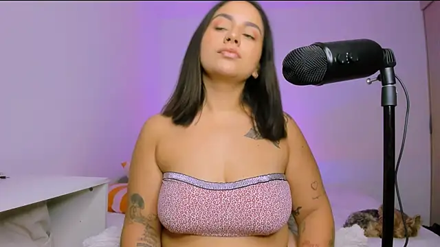 Snapshot of susy_angel chatting on 02.20.26 susy angel online show from 02.20.26