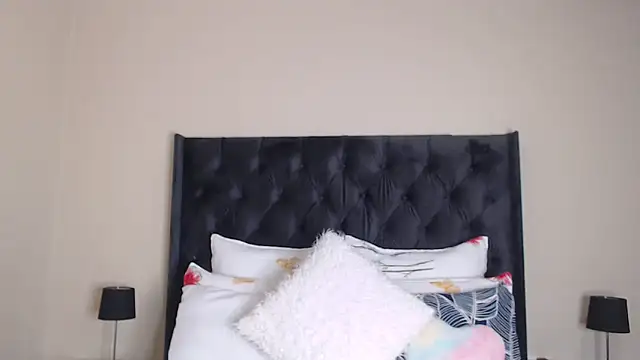 Sexynaughty Gal online show from 02.13.26