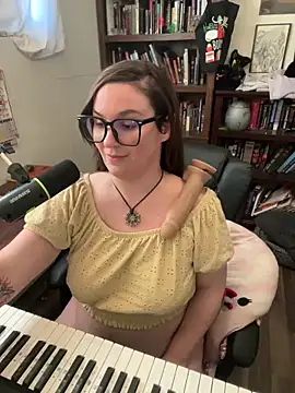 Snapshot of Adobe_Angel chatting on 01.15.25 Adobe Angel online show from 01.15.25