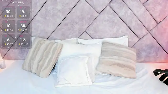 Skcarlet beckett online show from 10.17.25