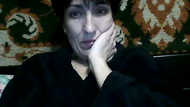 SunnyAmorre online show from 10.15.25