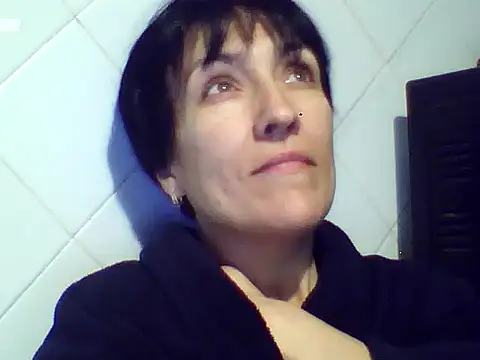 SunnyAmorre online show from 10.20.25