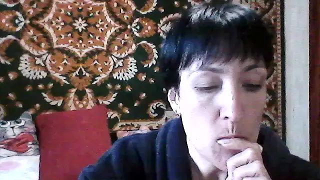 SunnyAmorre online show from 04.21.26