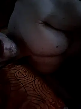 Snapshot of Checho2022S chatting on 11.30.25 Checho2022S online show from 11.30.25