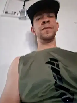 Snapshot of Checho2022S chatting on 11.30.25 Checho2022S online show from 11.30.25