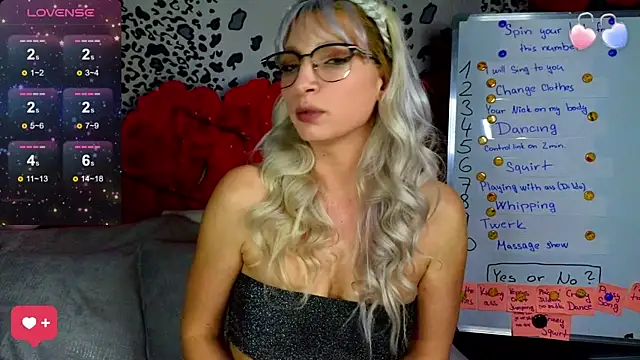 KittyMia online show from 02.07.25