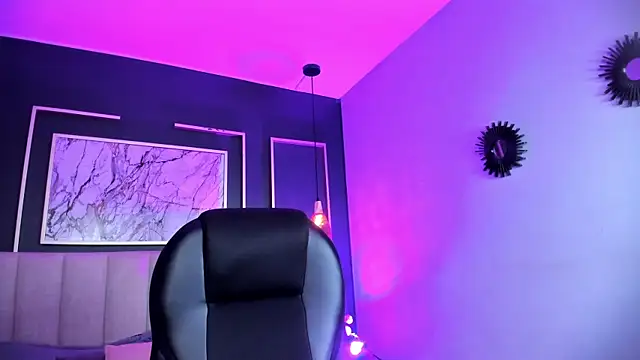 Snapshot of Samantha_Brooke chatting on 02.20.25 Samantha Brooke online show from 02.20.25