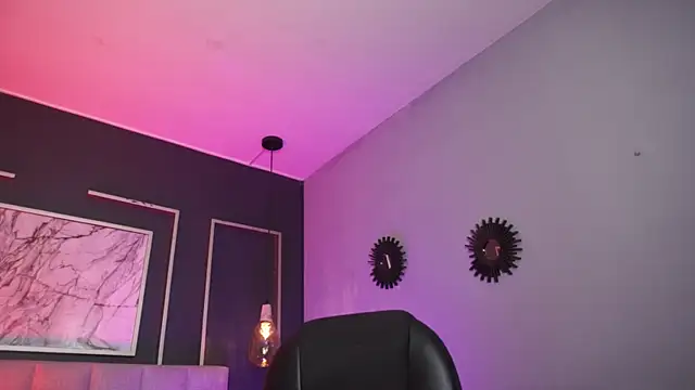 Snapshot of Samantha_Brooke chatting on 11.20.25 Samantha Brooke online show from 11.20.25