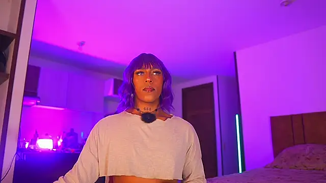 AmberRaus online show from 11.09.25