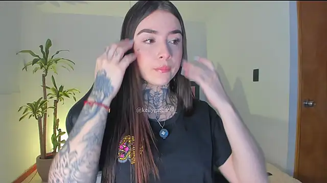 Ally Snow online show from 09.21.25