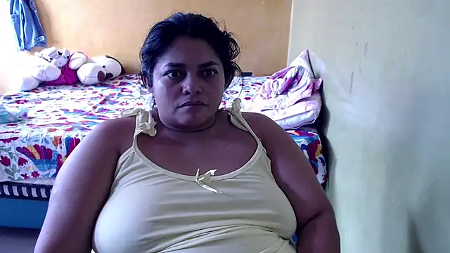 yulieth bbw online show from 10.16.25
