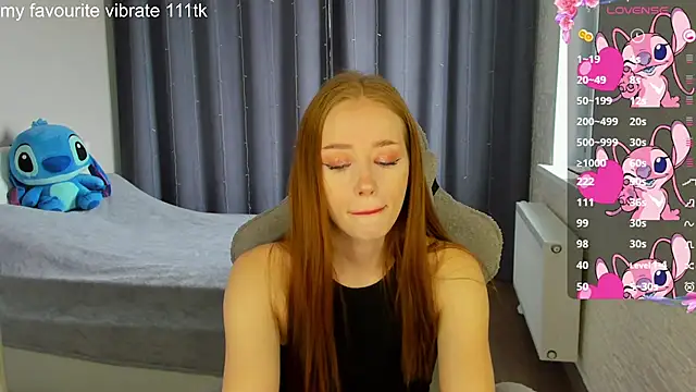 Hot Mia  online show from 03.21.25