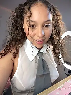 Shara dreams online show from 10.17.25