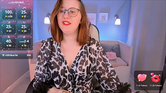Snapshot of Charmy_Gracy chatting on 02.26.25 Charmy Gracy online show from 02.26.25
