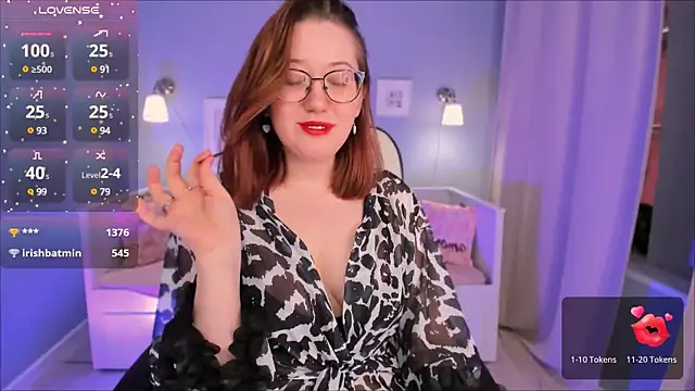 Snapshot of Charmy_Gracy chatting on 03.22.25 Charmy Gracy online show from 03.22.25