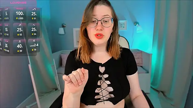 Snapshot of Charmy_Gracy chatting on 09.25.25 Charmy Gracy online show from 09.25.25