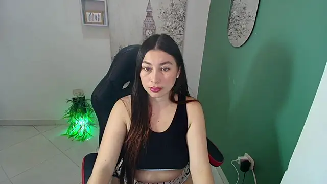 bella 99  online show from 10.22.25