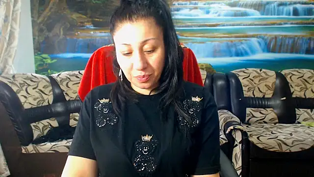 MoistMady online show from 02.24.26
